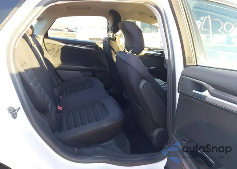 2013 Ford Fusion Se z USA, uszkodzony, nr VIN 3FA6P0HRXDR366813